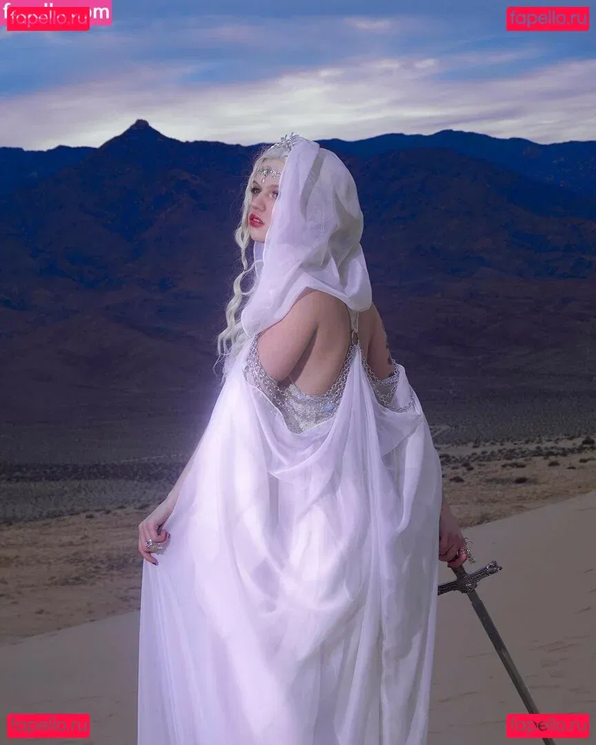 Emma Karla Peet Onlyfans Photo Gallery 