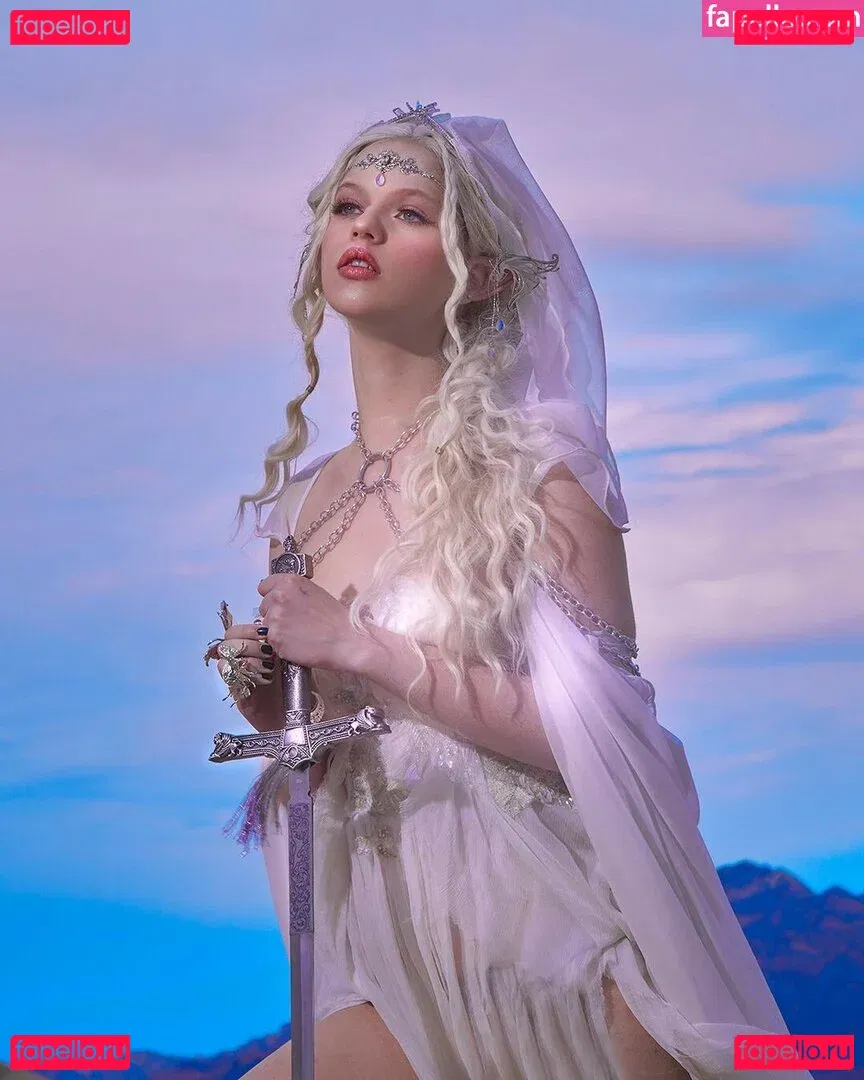 Emma Karla Peet Onlyfans Photo Gallery 