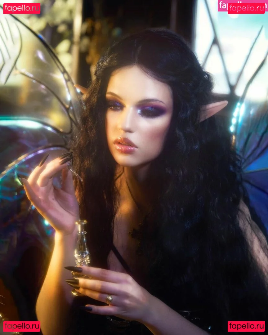 Emma Karla Peet Onlyfans Photo Gallery 