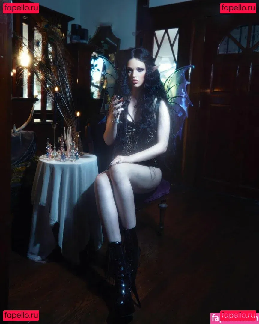 Emma Karla Peet Onlyfans Photo Gallery 