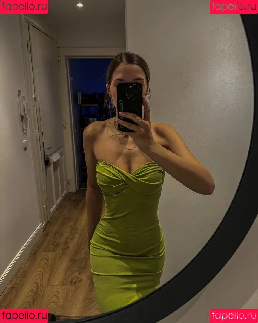 Mayo Dee Onlyfans Photo Gallery 