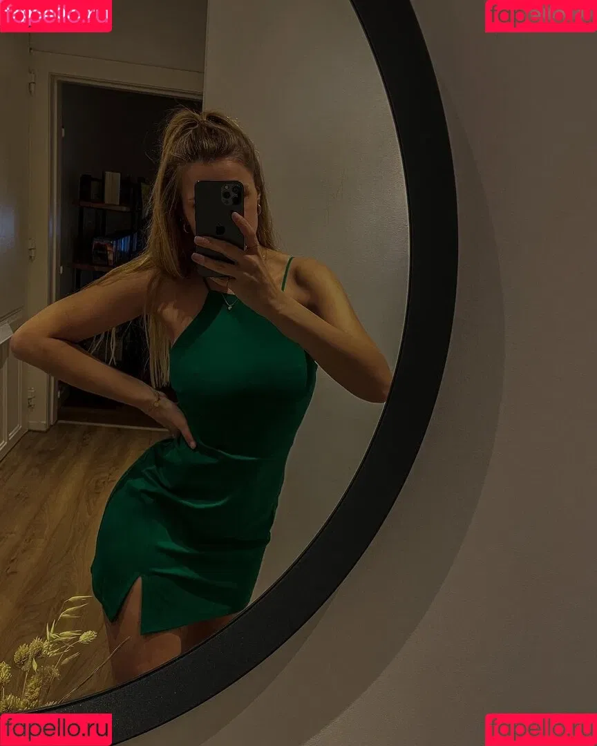 Mayo Dee Onlyfans Photo Gallery 