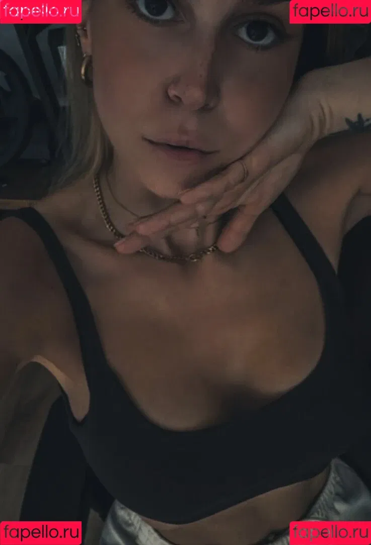 Mayo Dee Onlyfans Photo Gallery 
