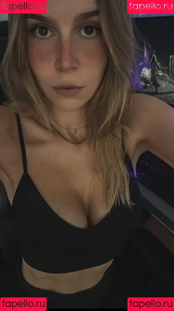 Mayo Dee Onlyfans Photo Gallery 