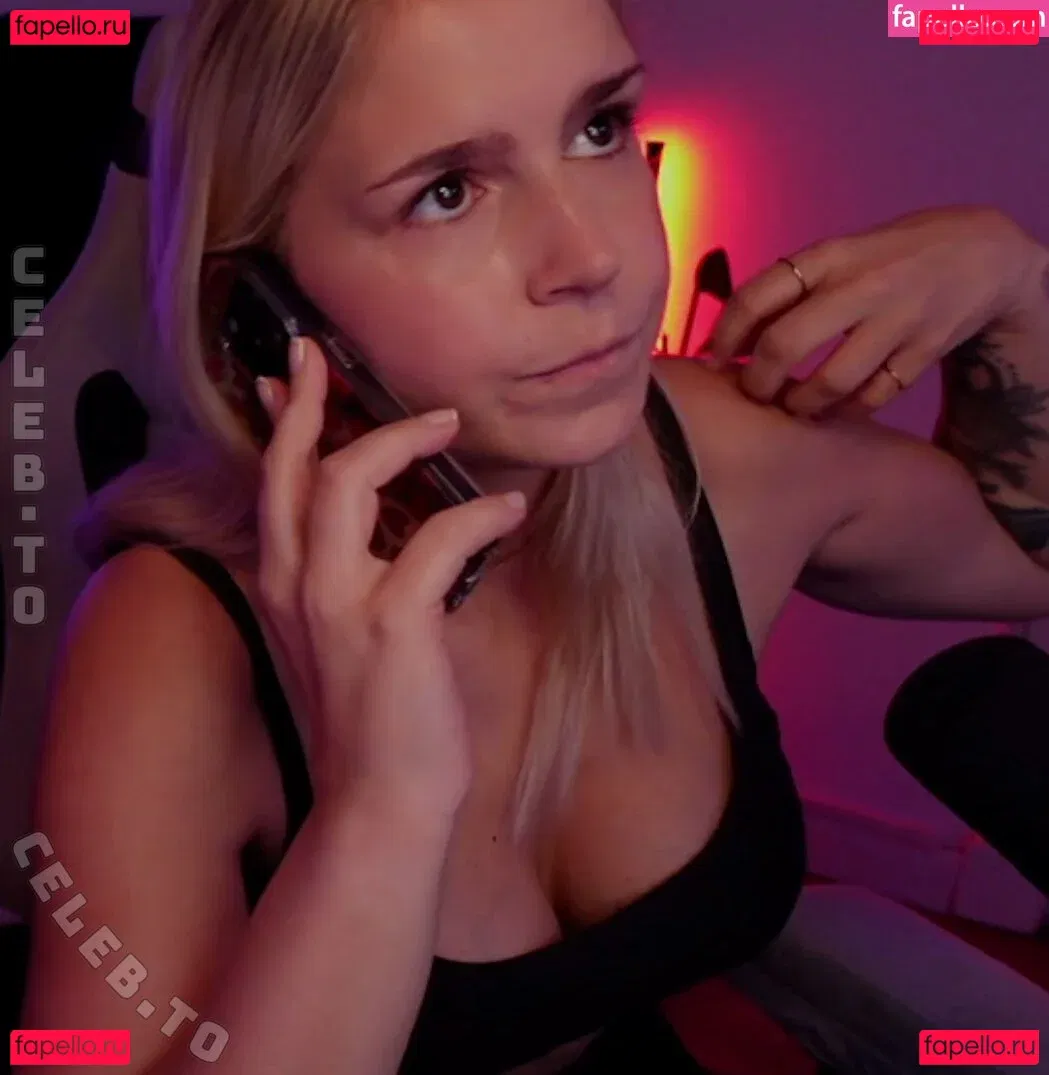 Mayo Dee Onlyfans Photo Gallery 