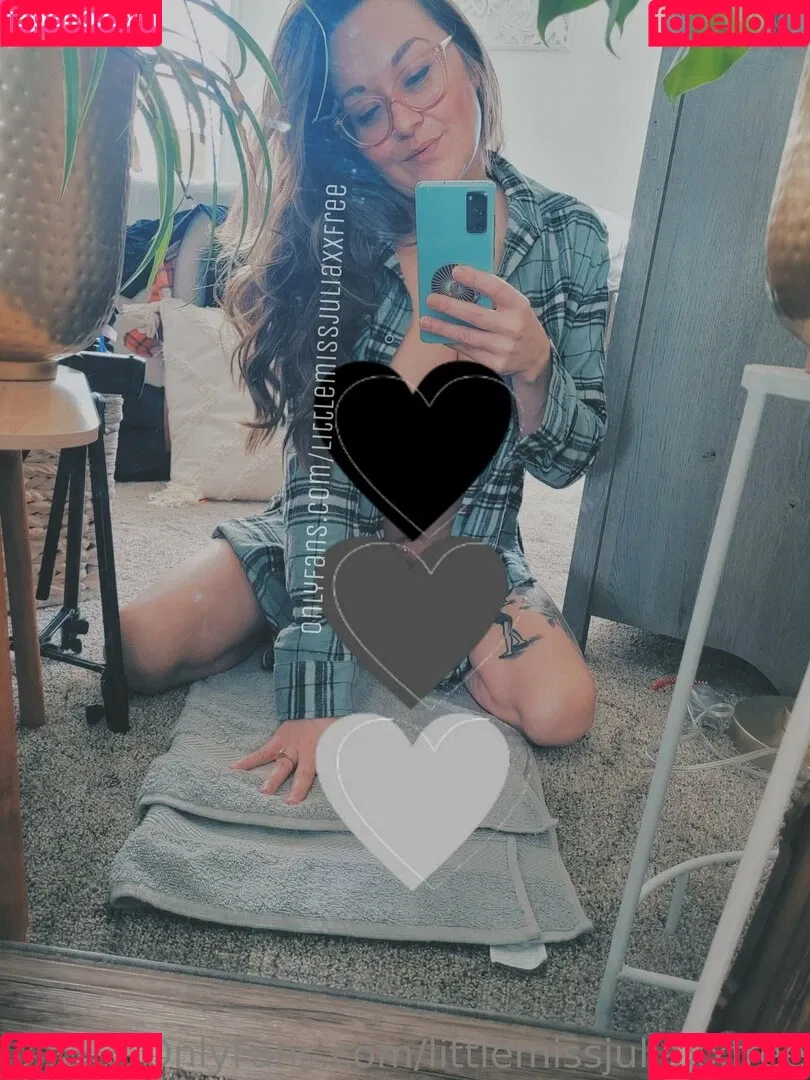 littlemissjuliaxxfree Onlyfans Photo Gallery 