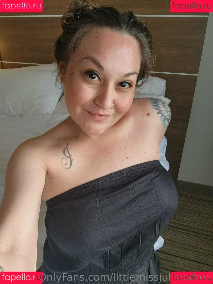 littlemissjuliaxxfree Onlyfans Photo Gallery 