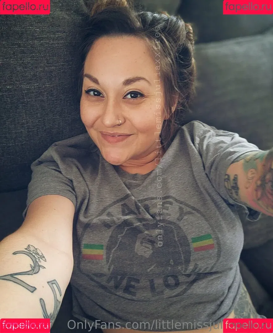 littlemissjuliaxxfree Onlyfans Photo Gallery 