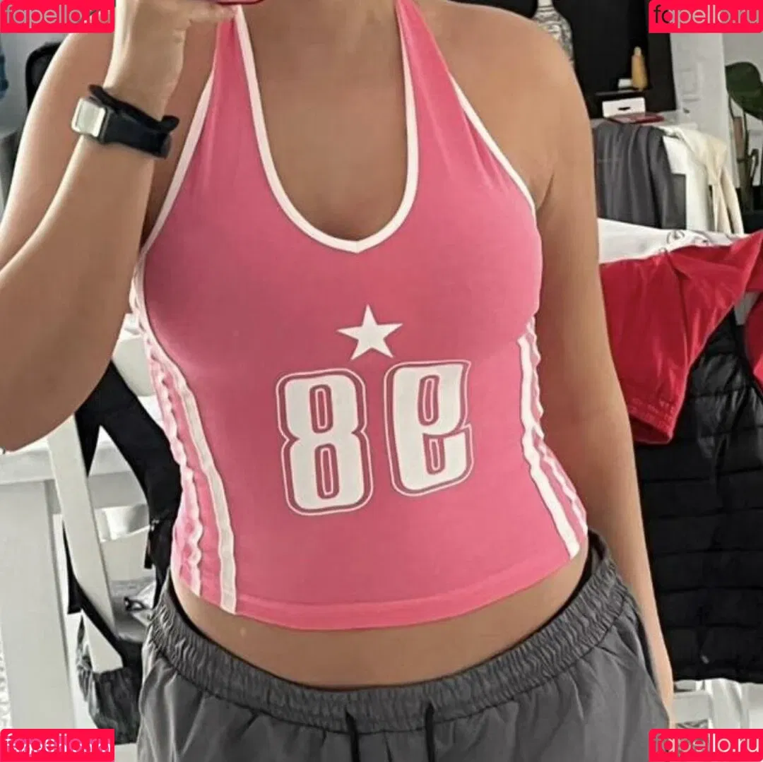 Elizabeth Alker Onlyfans Photo Gallery 