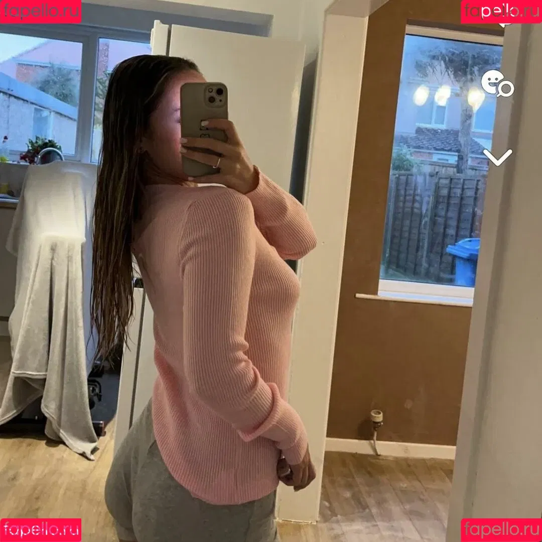 Elizabeth Alker Onlyfans Photo Gallery 