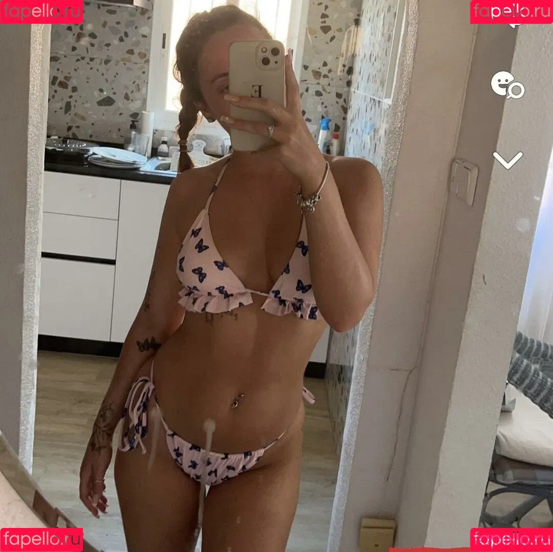 Elizabeth Alker Onlyfans Photo Gallery 