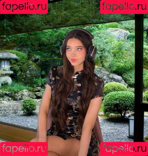 Lydia Violet Onlyfans Photo Gallery 