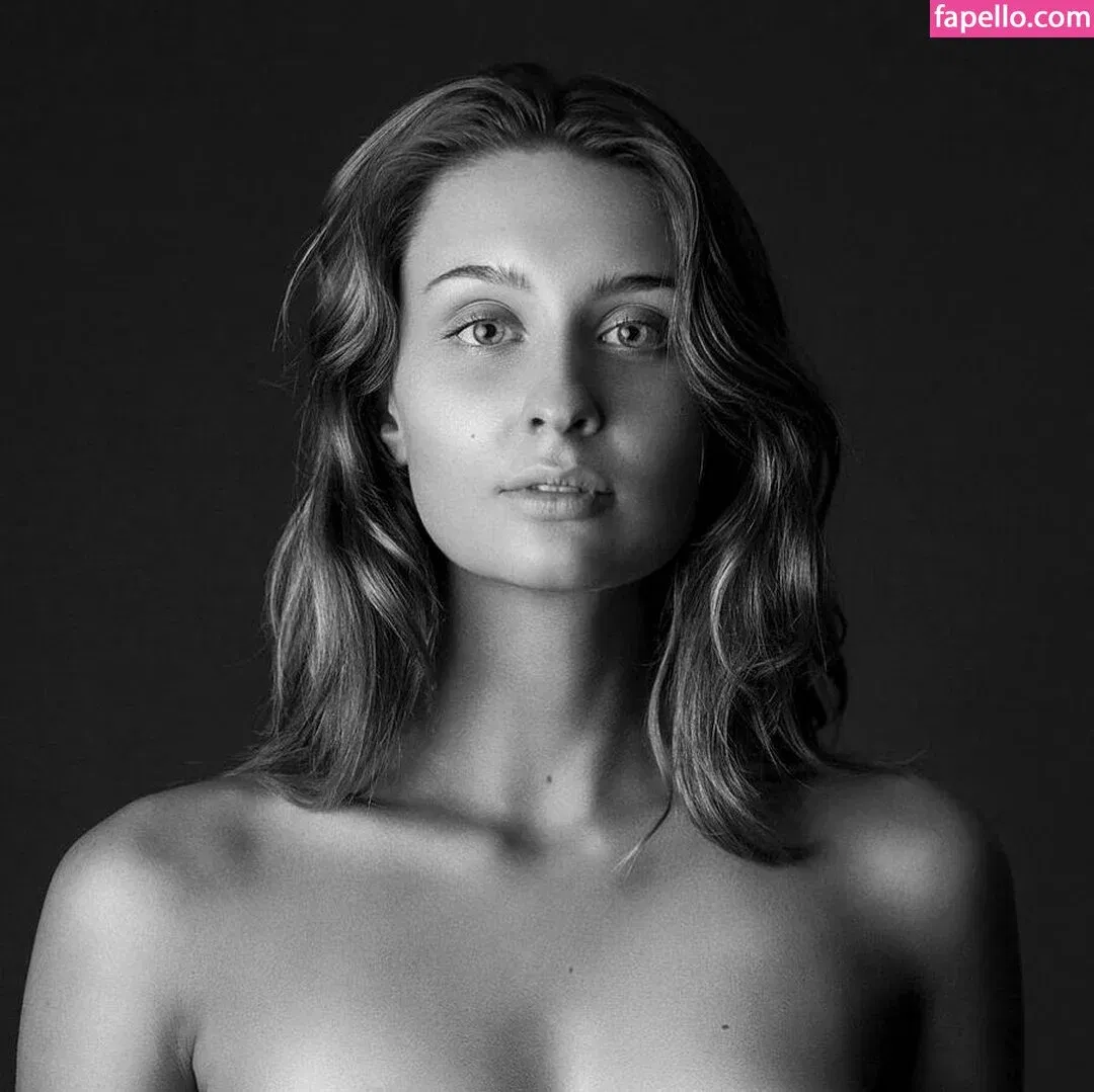 Emma Amelia Onlyfans Photo Gallery 