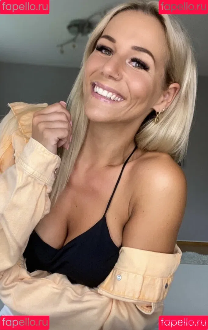 Tina Bambina Onlyfans Photo Gallery 