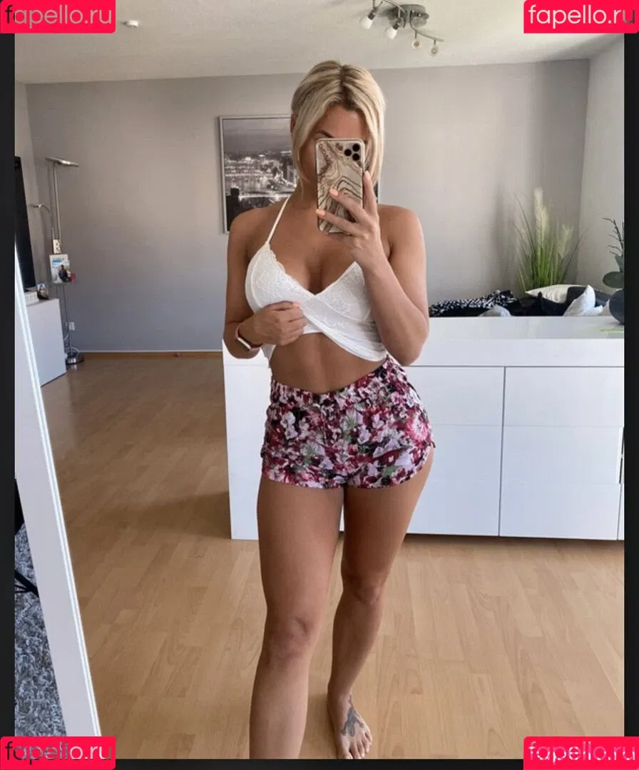 Tina Bambina Onlyfans Photo Gallery 