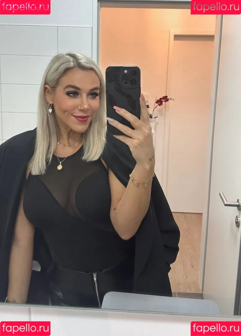 Tina Bambina Onlyfans Photo Gallery 