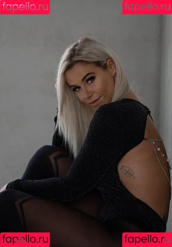 Tina Bambina Onlyfans Photo Gallery 