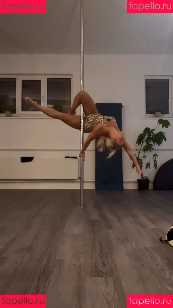 Tina Bambina Onlyfans Photo Gallery 