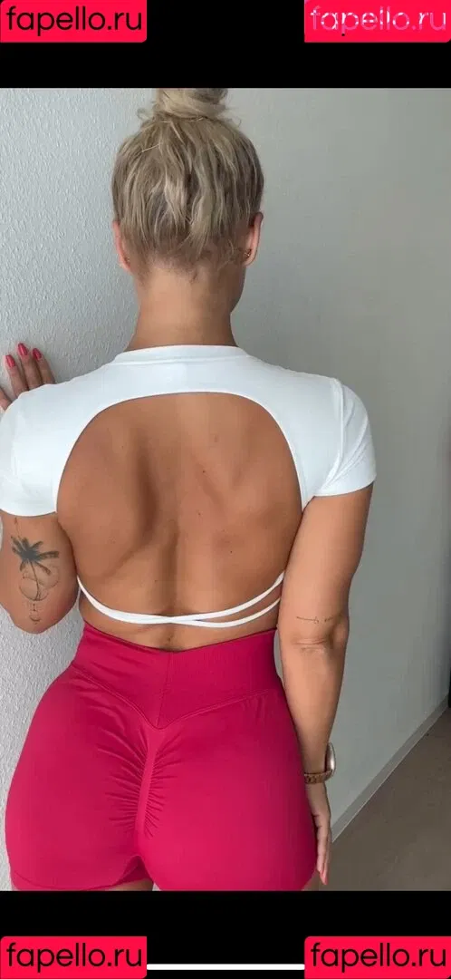 Tina Bambina Onlyfans Photo Gallery 