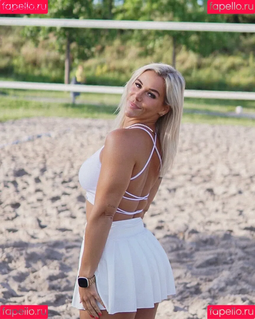 Tina Bambina Onlyfans Photo Gallery 
