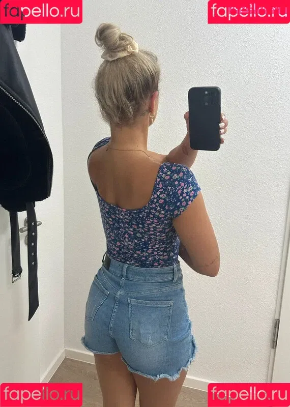 Tina Bambina Onlyfans Photo Gallery 