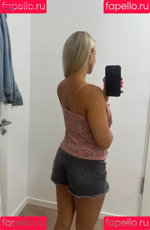 Tina Bambina Onlyfans Photo Gallery 