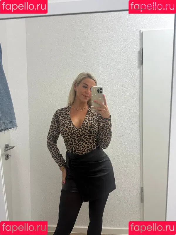 Tina Bambina Onlyfans Photo Gallery 