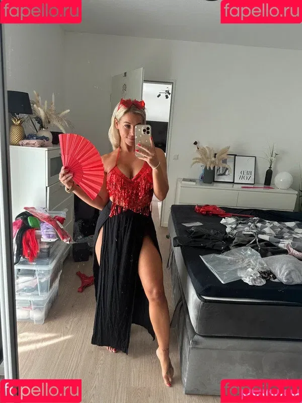Tina Bambina Onlyfans Photo Gallery 
