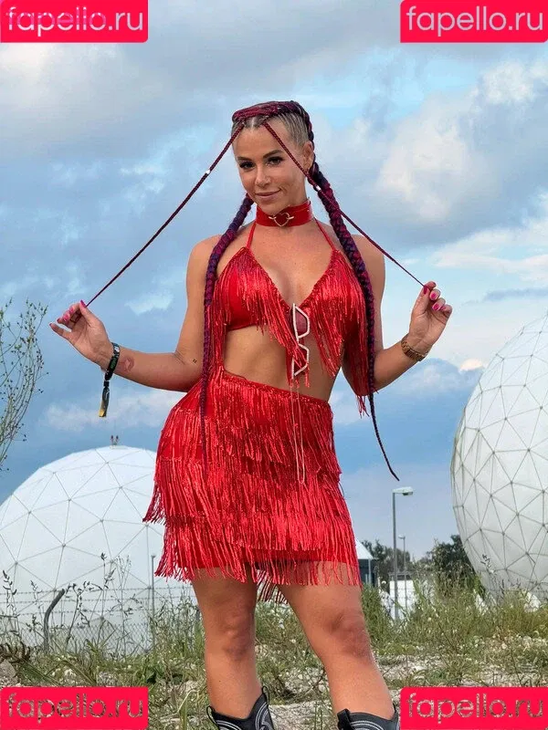 Tina Bambina Onlyfans Photo Gallery 