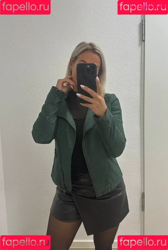 Tina Bambina Onlyfans Photo Gallery 