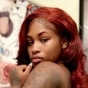 DimeBeracky Onlyfans Photo Gallery 