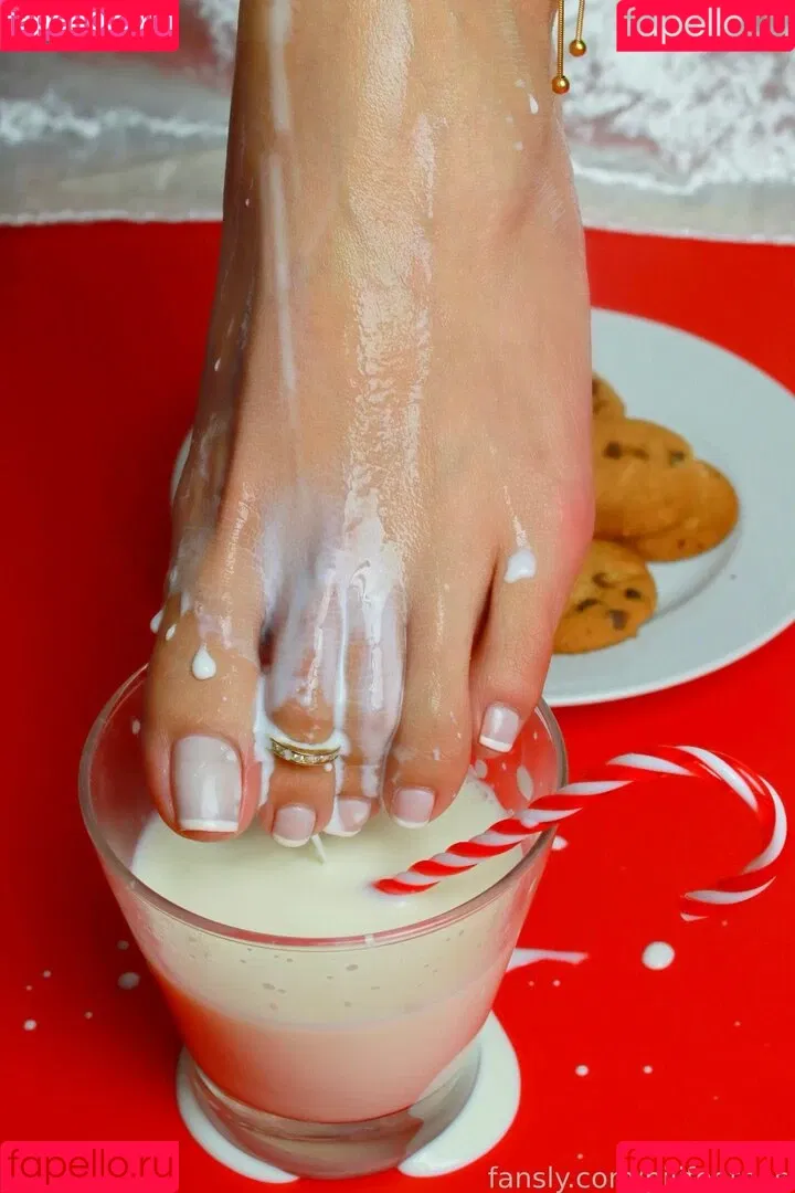 pilifeetnas Onlyfans Photo Gallery 