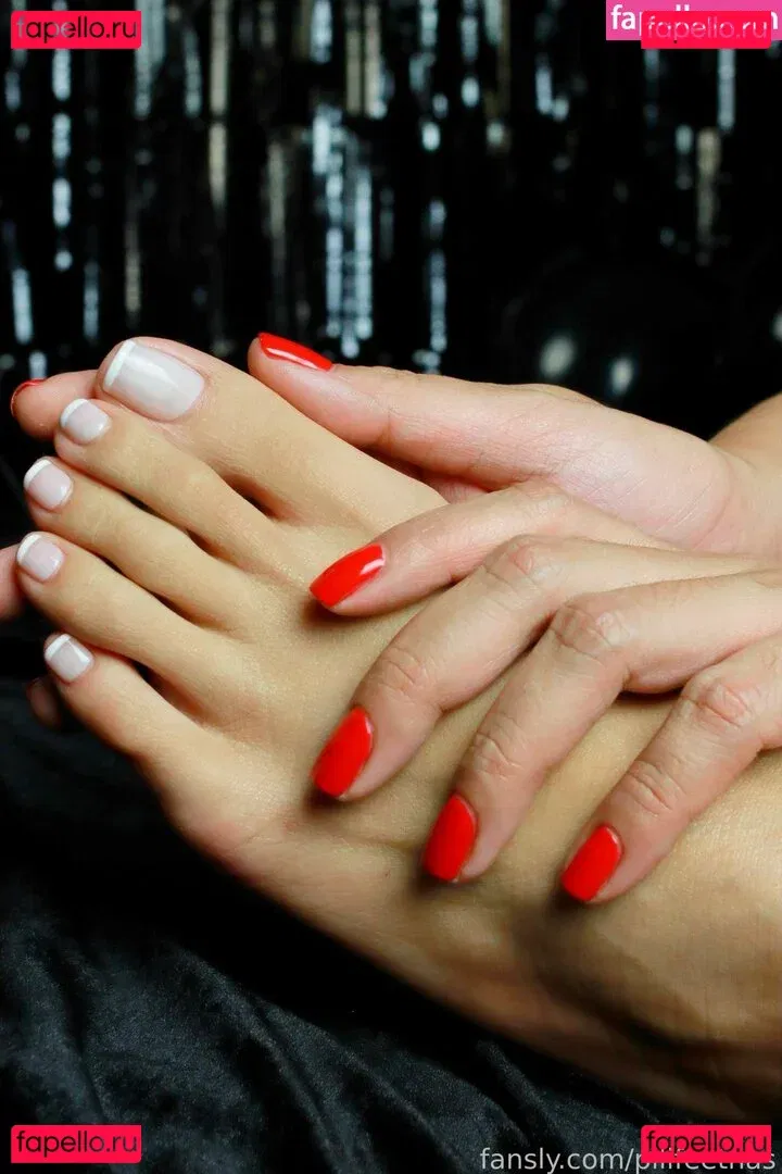 pilifeetnas Onlyfans Photo Gallery 