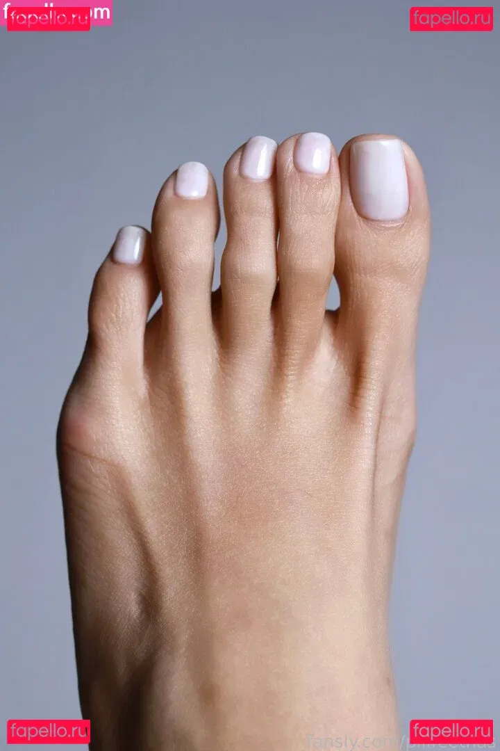 pilifeetnas Onlyfans Photo Gallery 