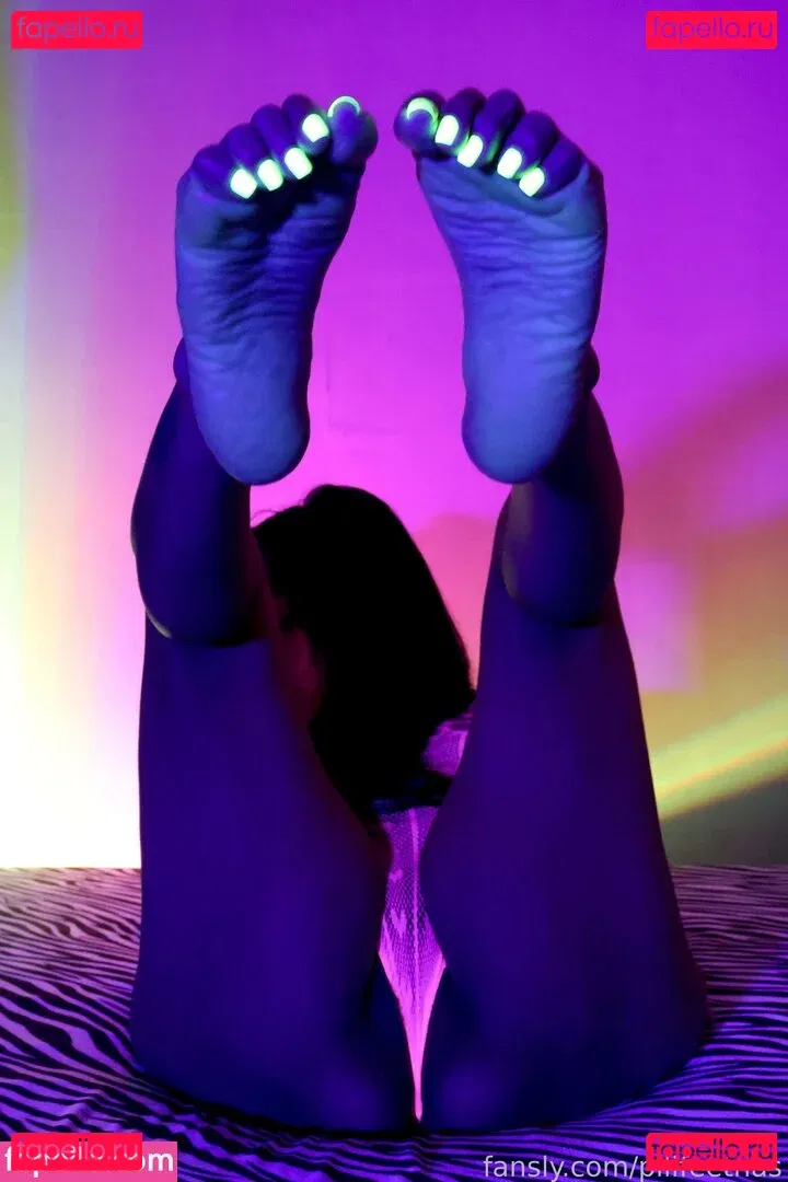 pilifeetnas Onlyfans Photo Gallery 