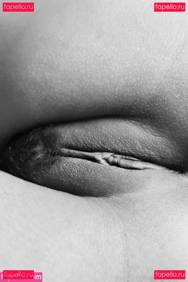 pilifeetnas Onlyfans Photo Gallery 