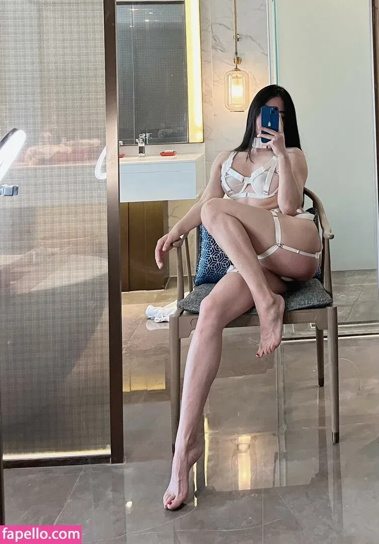 baoerru Onlyfans Photo Gallery 