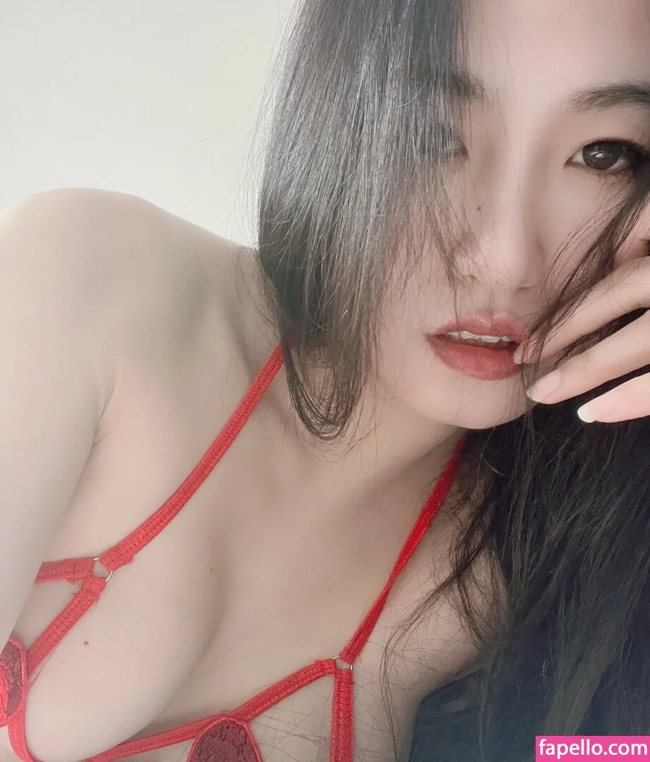 baoerru Onlyfans Photo Gallery 