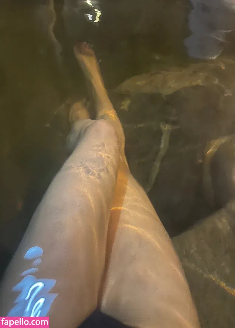 baoerru Onlyfans Photo Gallery 