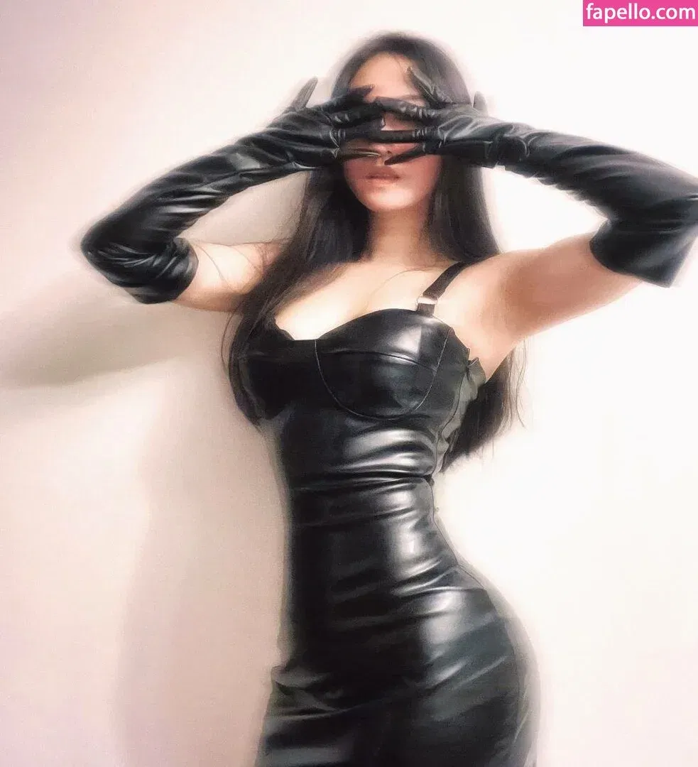 baoerru Onlyfans Photo Gallery 