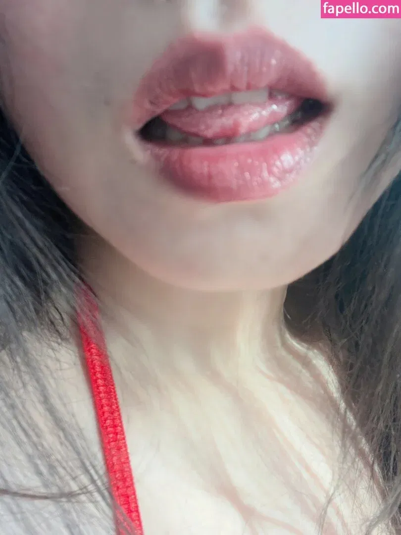 baoerru Onlyfans Photo Gallery 