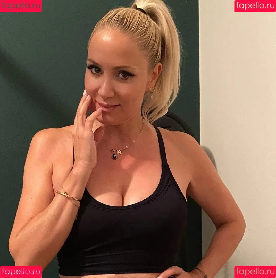 Janine Kunze Onlyfans Photo Gallery 