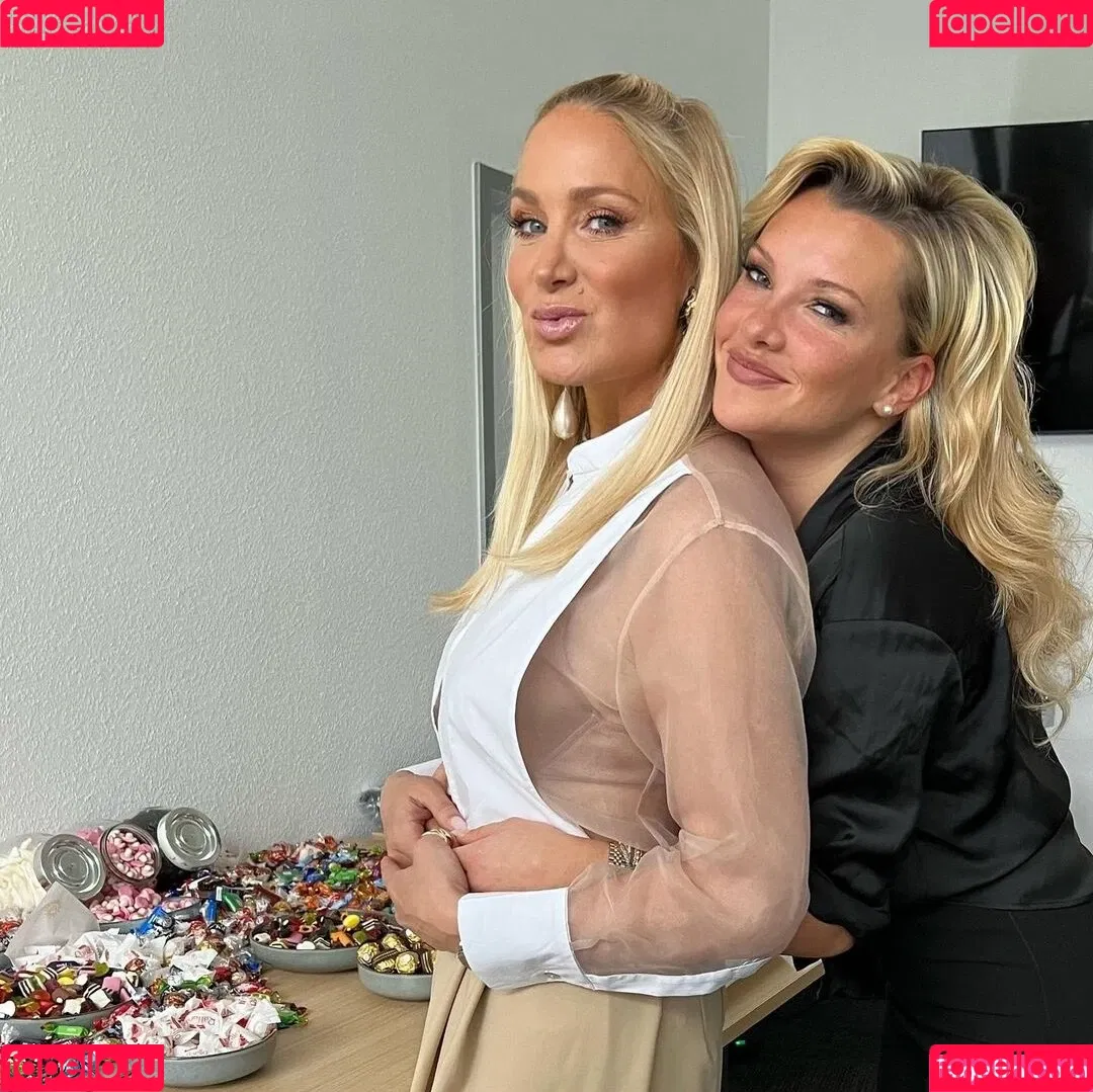 Janine Kunze Onlyfans Photo Gallery 