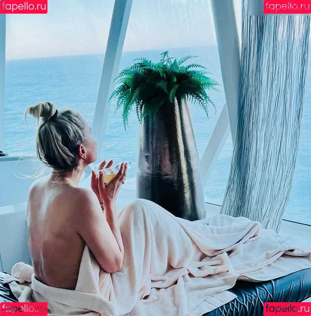 Janine Kunze Onlyfans Photo Gallery 