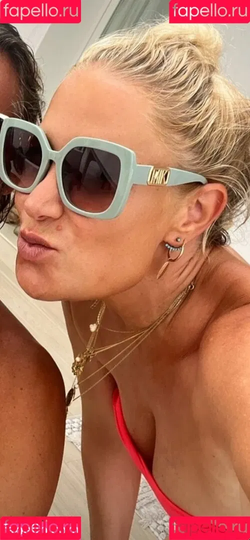 Janine Kunze Onlyfans Photo Gallery 