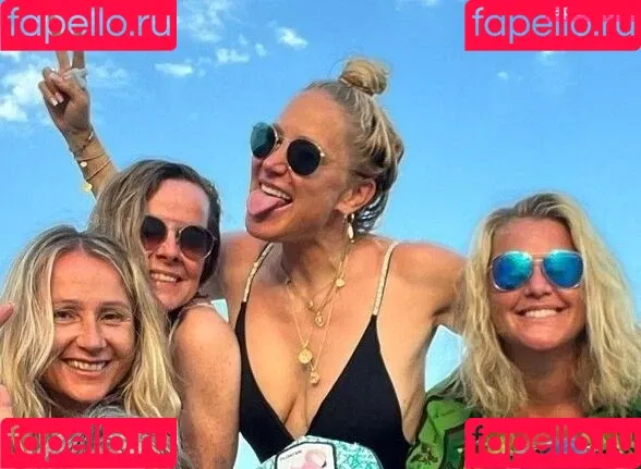 Janine Kunze Onlyfans Photo Gallery 