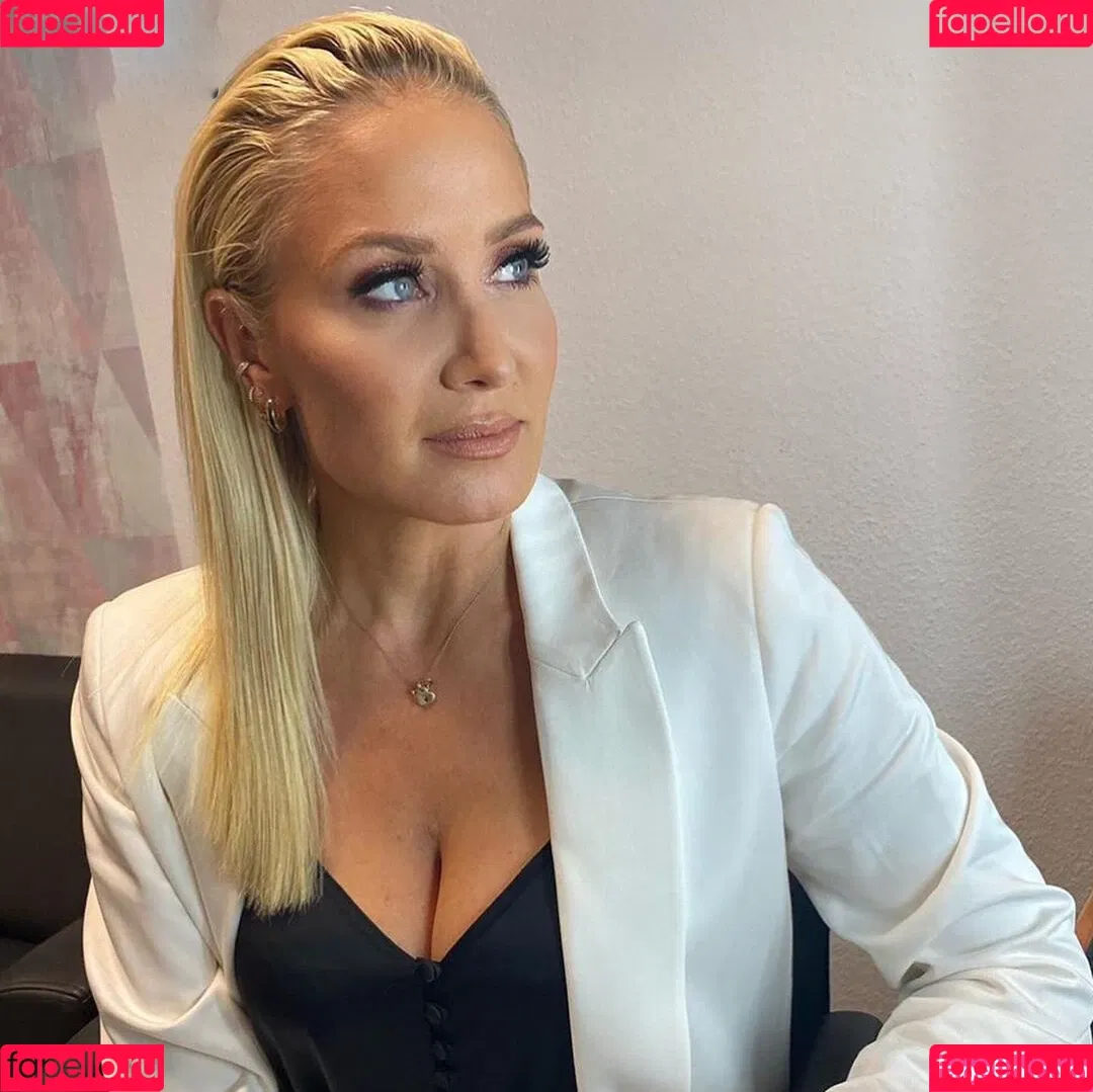 Janine Kunze Onlyfans Photo Gallery 