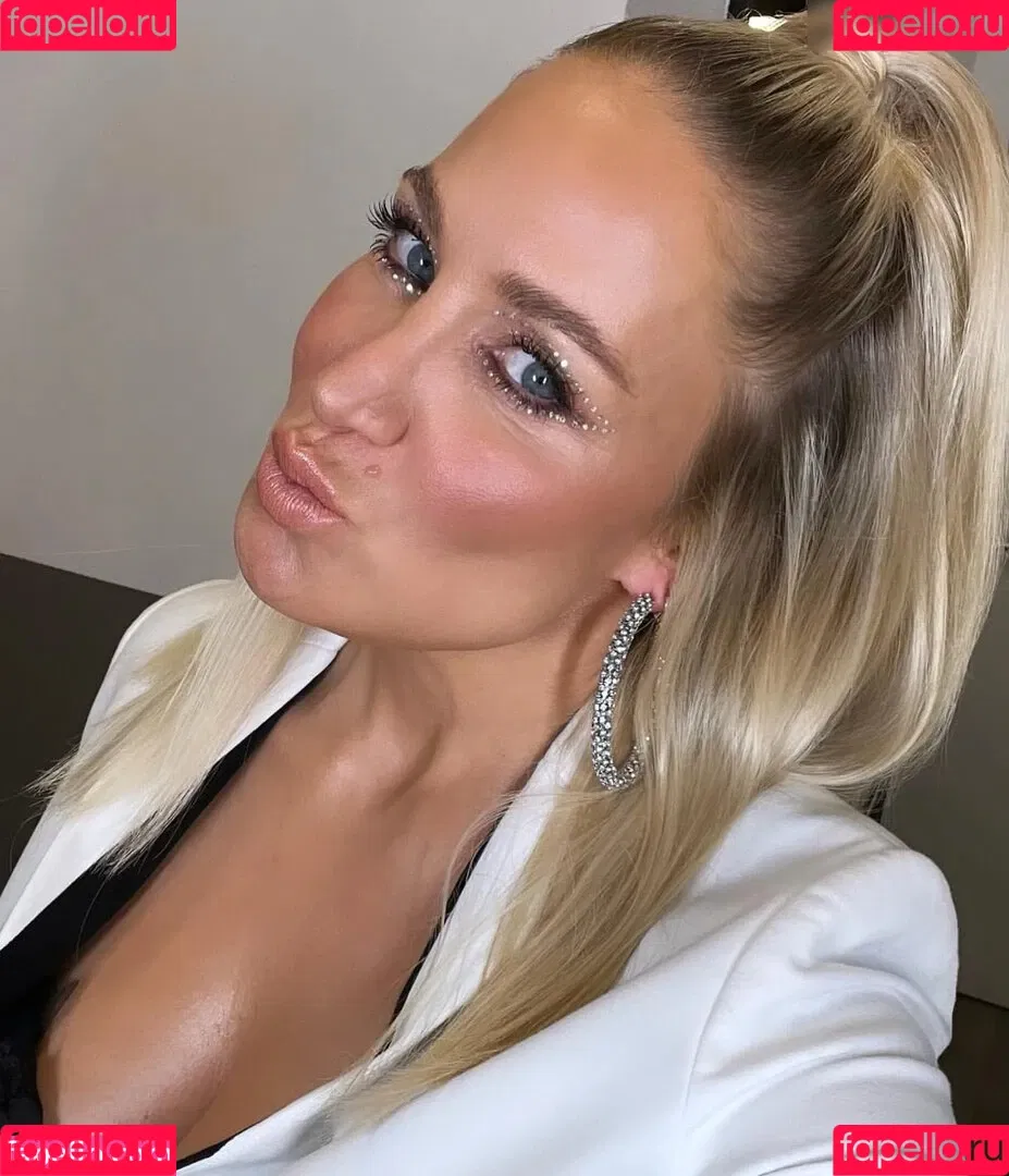 Janine Kunze Onlyfans Photo Gallery 