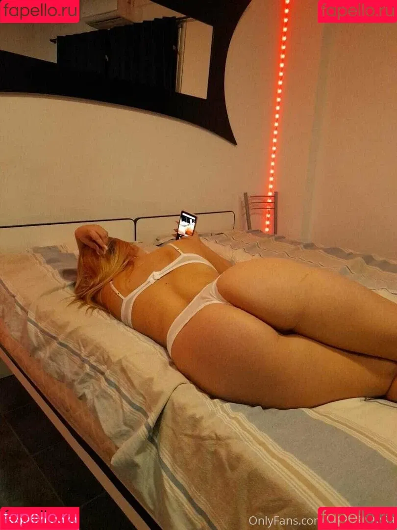 iaraailen2 Onlyfans Photo Gallery 