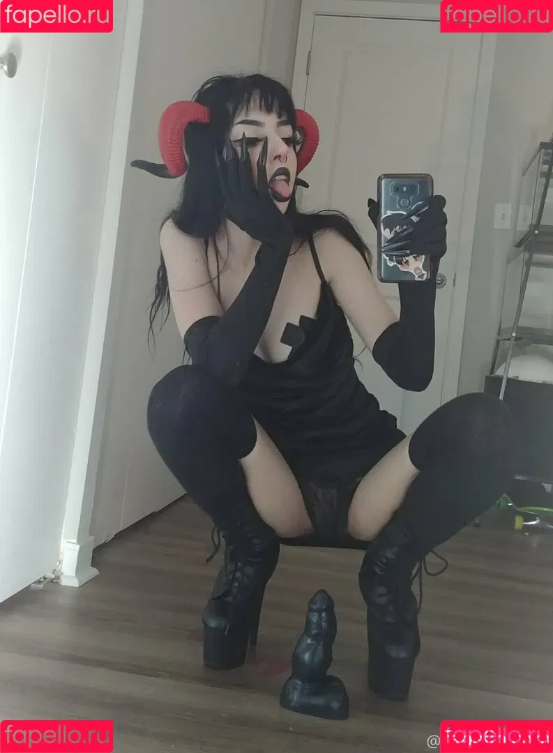 Tricksterkarkat Onlyfans Photo Gallery 